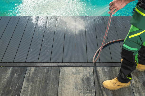Best Deck Pressure Washing  in Waynesboro, TN